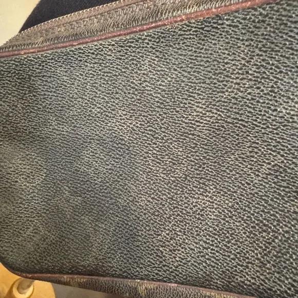 LOUIS VUITTON MONO Marly
Bandoulière Crossbody AUTHENTIC VINTAGE Luxury Purse - Picture 11 of 17